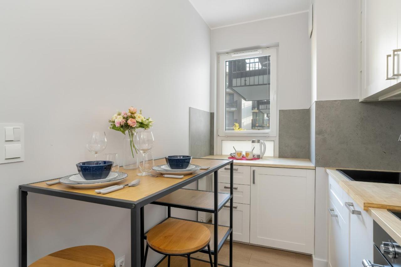 פוזנן Stylish & Comfy Garbary Apartments With Parking By Noclegi Renters מראה חיצוני תמונה