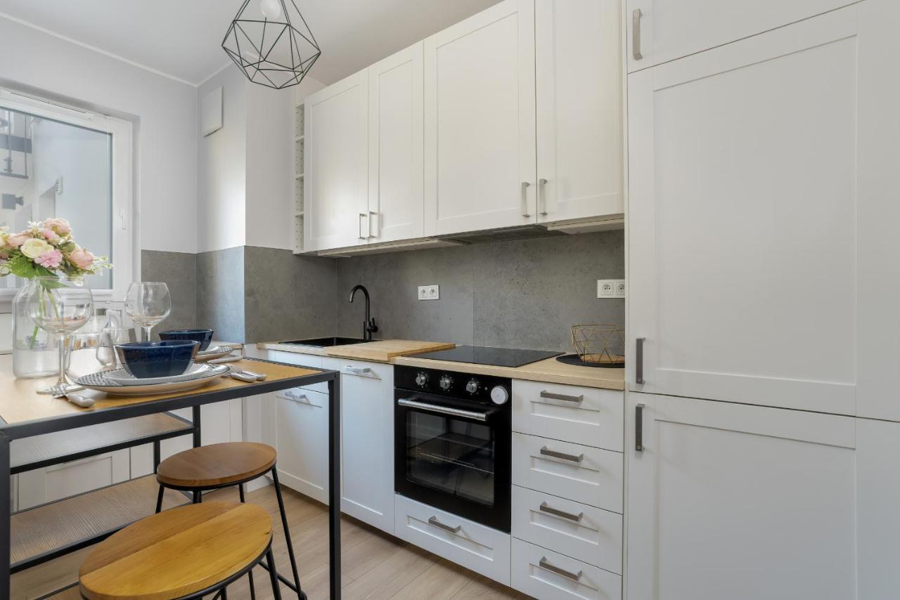 פוזנן Stylish & Comfy Garbary Apartments With Parking By Noclegi Renters מראה חיצוני תמונה